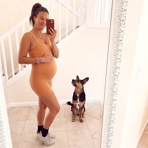 Setactive shorty orange bodysuit